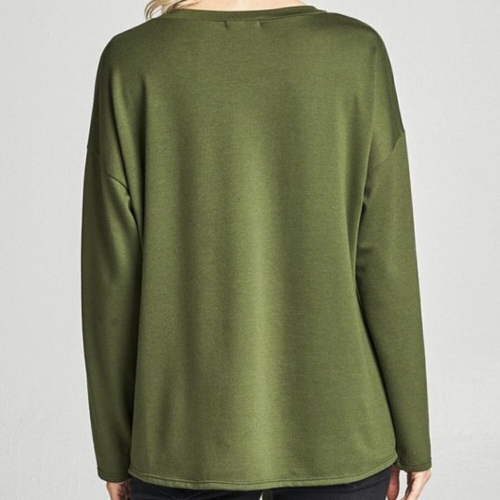 OLIVE BULL PRINT TOP - Picture 4 of 4